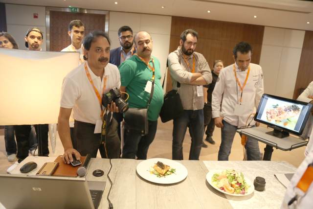 Tom Jose with a workshop participant, Unilever Food Solutions Smart Kitchen
